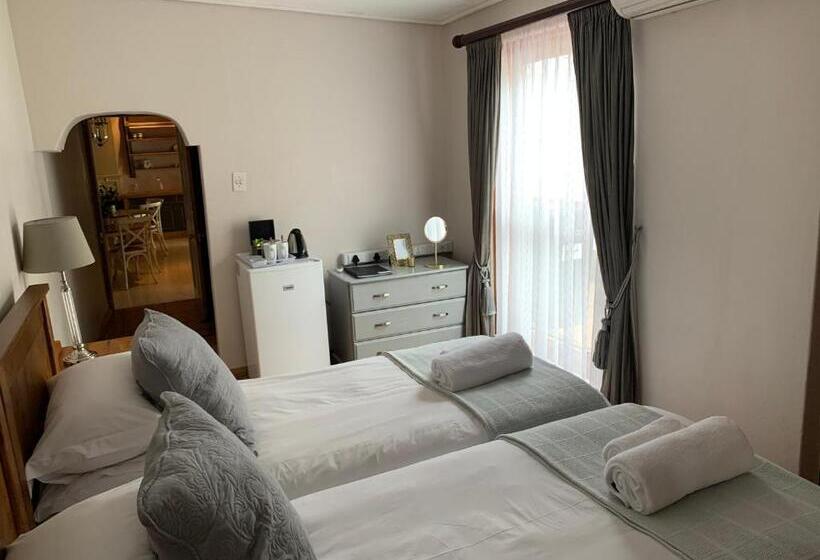 标准间, Avenues Guest House