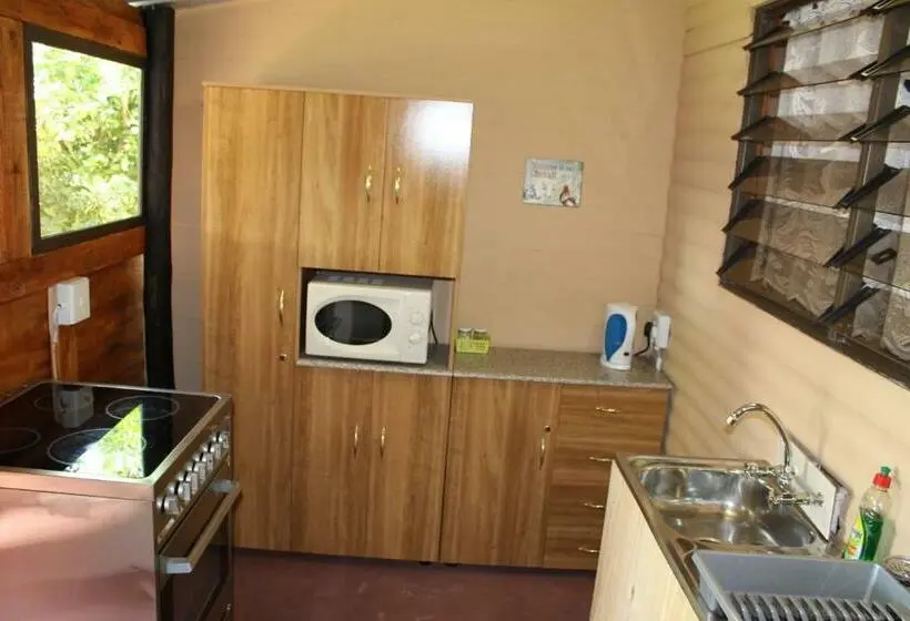 Perhehuone, Die Suidwester Gastehuis