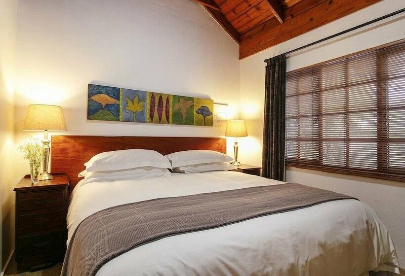 Familiekamer, Waterkloof Apartments