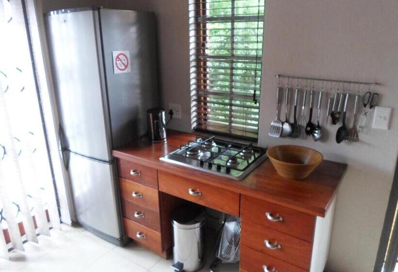 StandaardKamer, Waterkloof Apartments