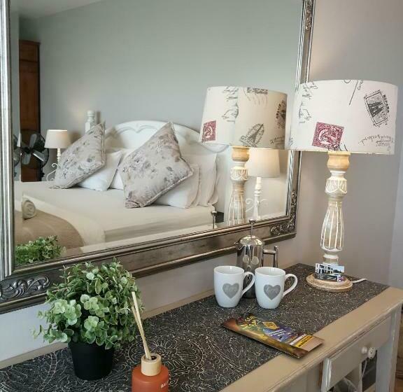 חדר דחוקס עם מיטת קינג, Lavandula Manor Self Catering