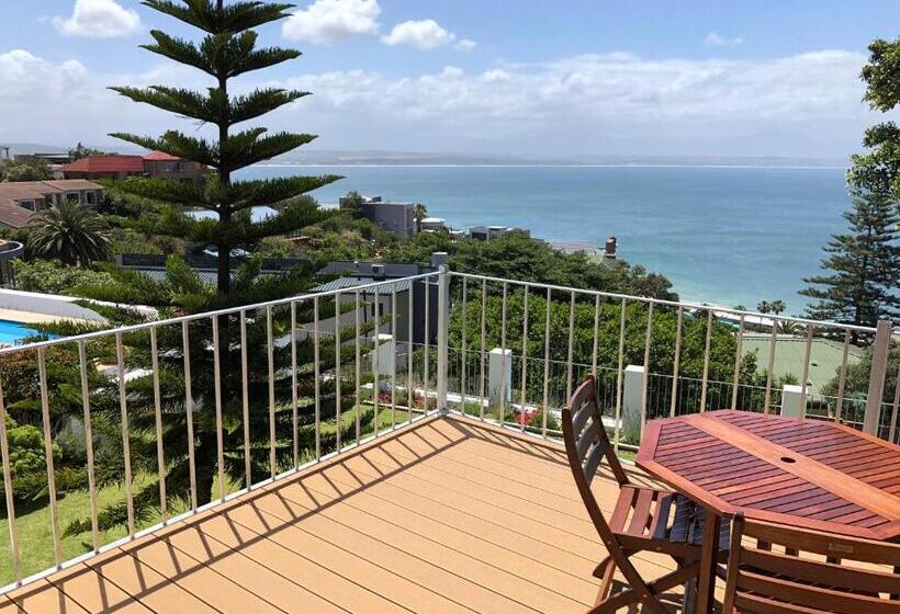 מיטת קינג בסוויטה, Lavandula Manor Self Catering