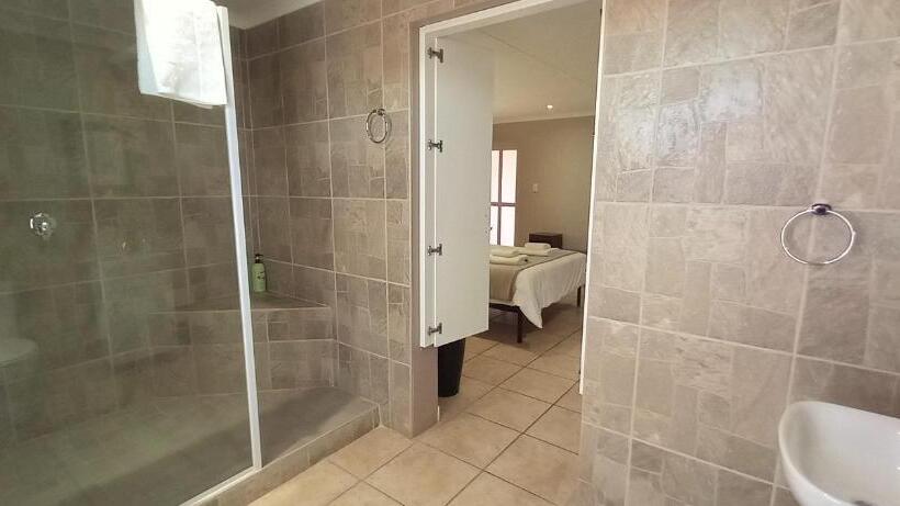 豪华房间, Masada Guest House