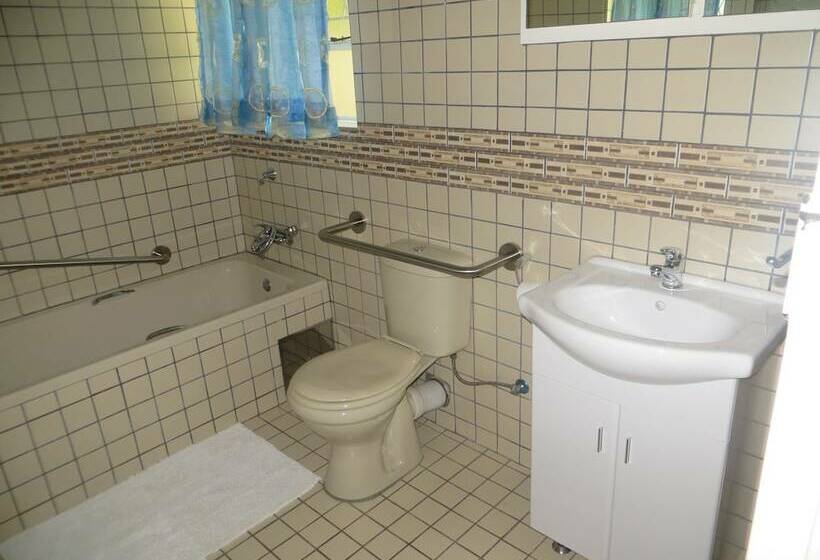 Номер Стандарт, Nyati Lodges