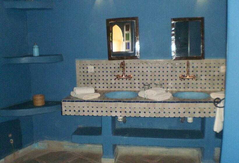 디럭스 주니어 스위트, Riad Ain Khadra