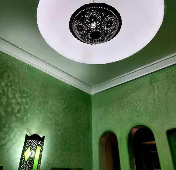 デラックスルーム, Riad Ain Khadra