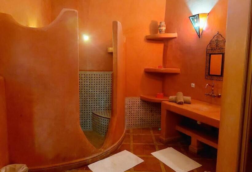 디럭스 주니어 스위트, Riad Ain Khadra