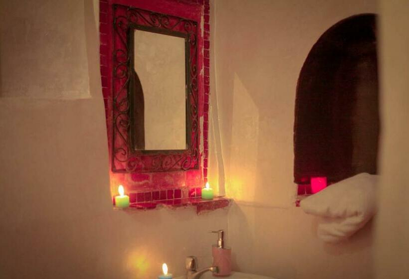 コンフォートトリプルルーム, Riad Douja