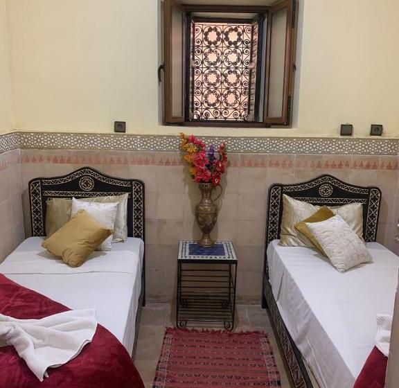 スタンダードトリプルルーム, Riad Douja