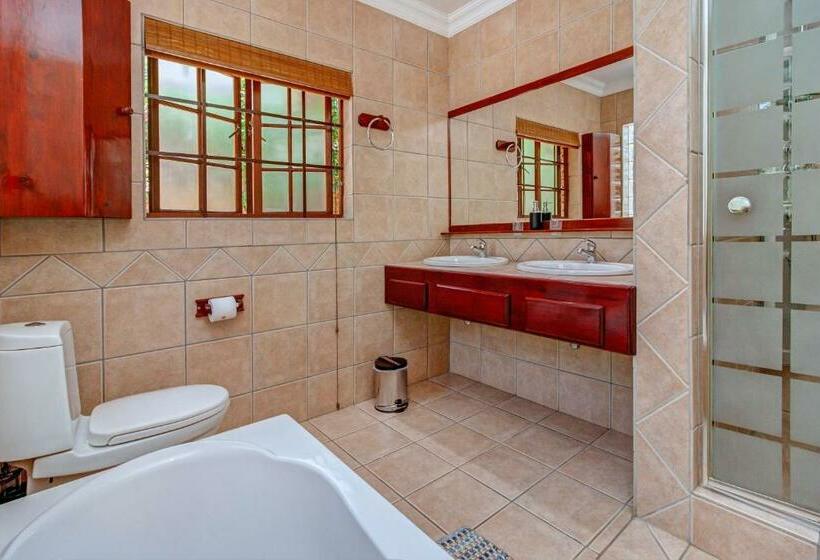 اتاق استاندارد, The Dorr Guesthouse