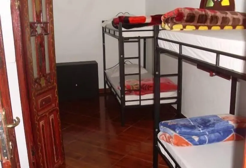 تختخواب در اتاق مشترک, The Medina Hostel