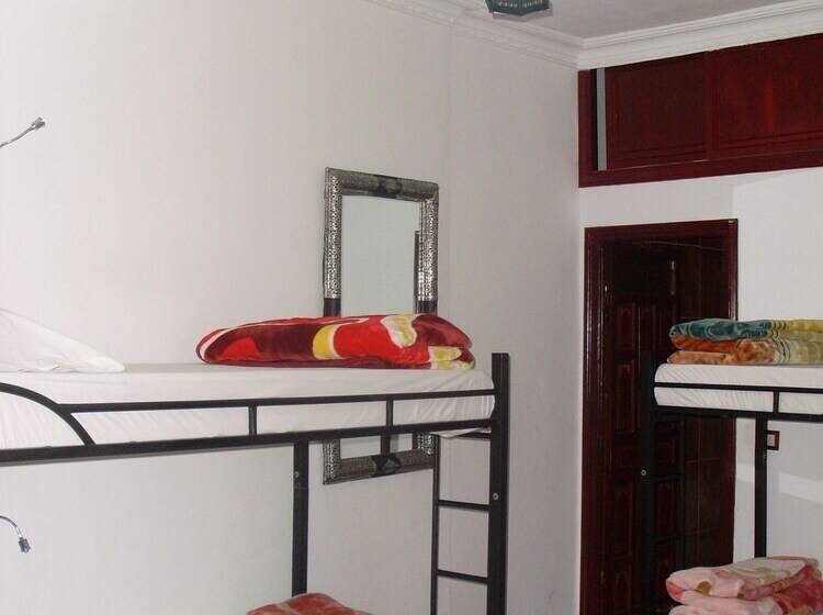 Lit en Chambre Commune, The Medina Hostel