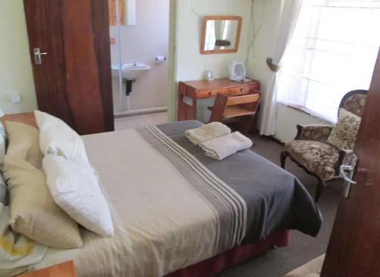اتاق لوکس, Bedrock Guesthouse