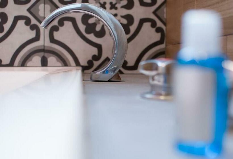 ハイドロマッサージバス付きスイート, Catalina