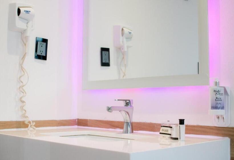 ハイドロマッサージバス付きスイート, Catalina