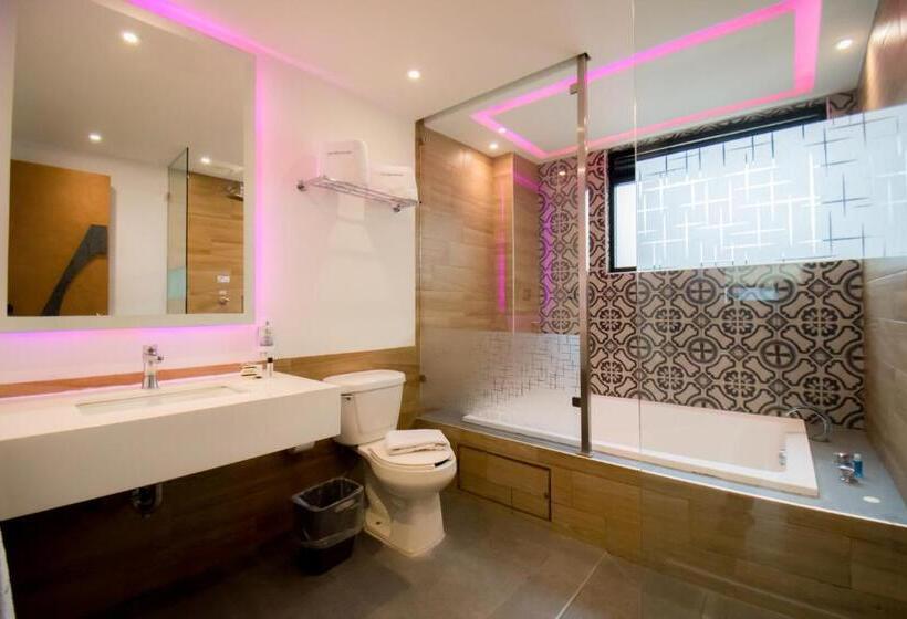 ハイドロマッサージバス付きスイート, Catalina