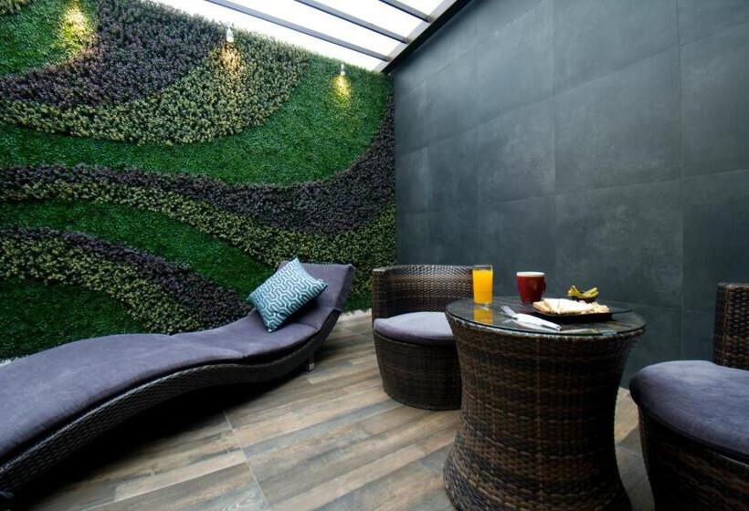 テラス付きスタンダードルーム, Catalina