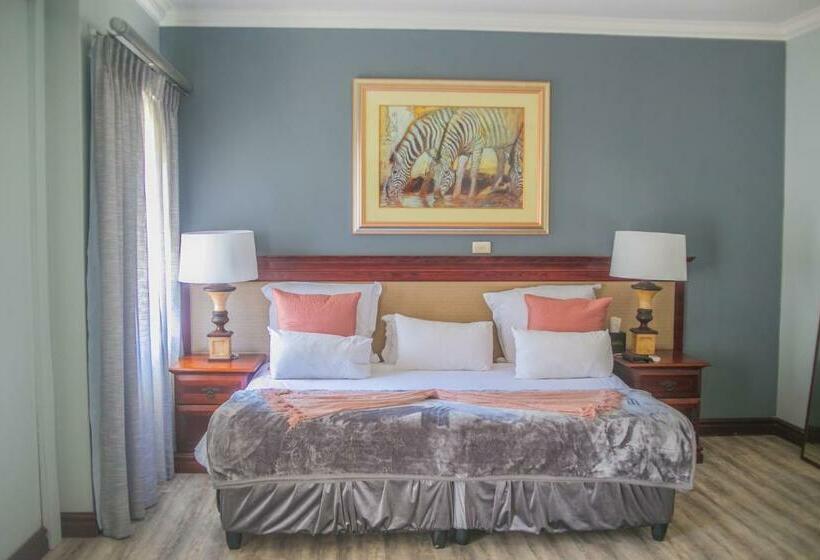 Standard Room King Size Bed, Emakhosini Boutique