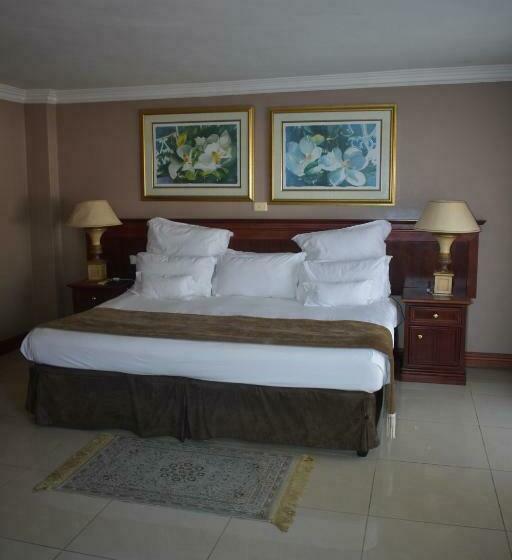 חדר סטנדרט, Emakhosini Boutique