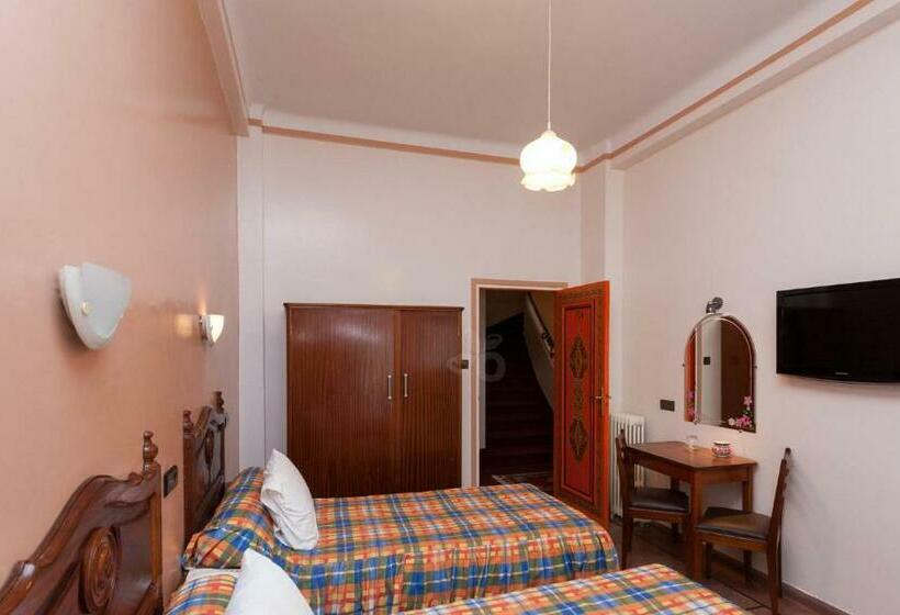 اتاق استاندارد یک نفره, Hôtel Astrid