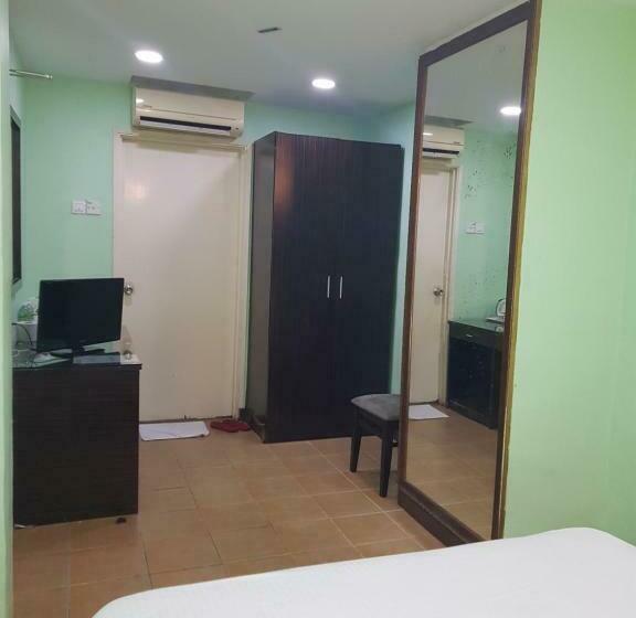 이코노미 룸, New City