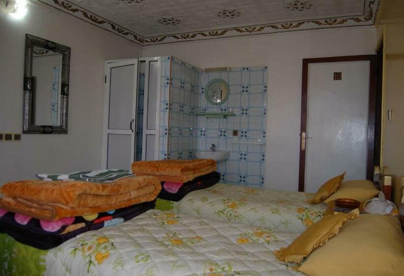 اتاق استاندارد, Restaurant Bougafer