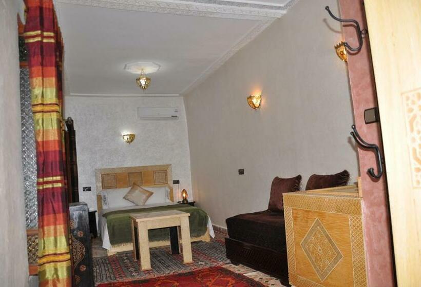 اتاق دوبلکس, Riad Royal
