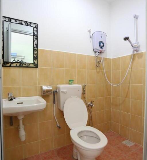 Habitació Familiar Deluxe, Tengkera