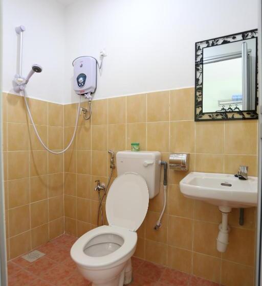 Habitació Familiar Deluxe, Tengkera