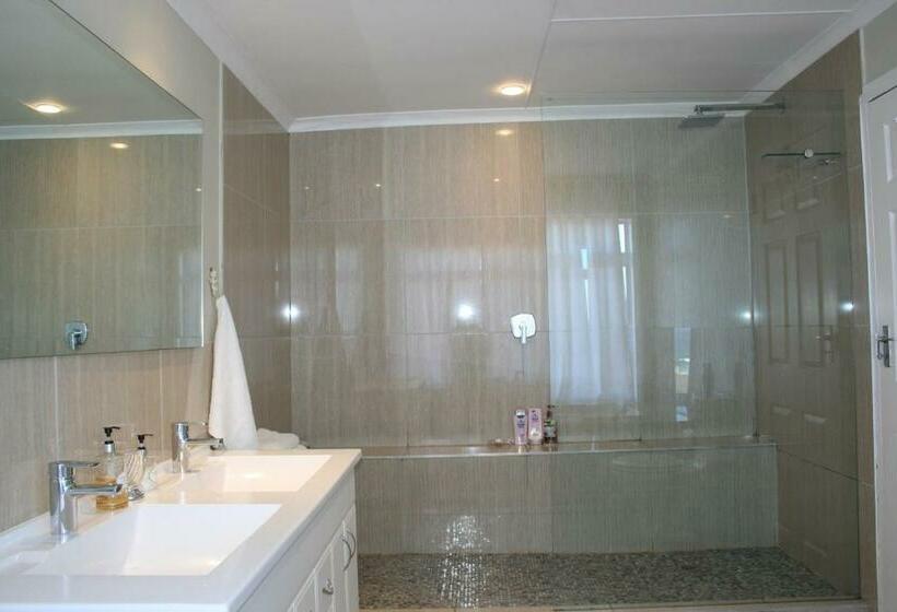 חדר דלוקס נוף לים, Ocean Dreams B&b