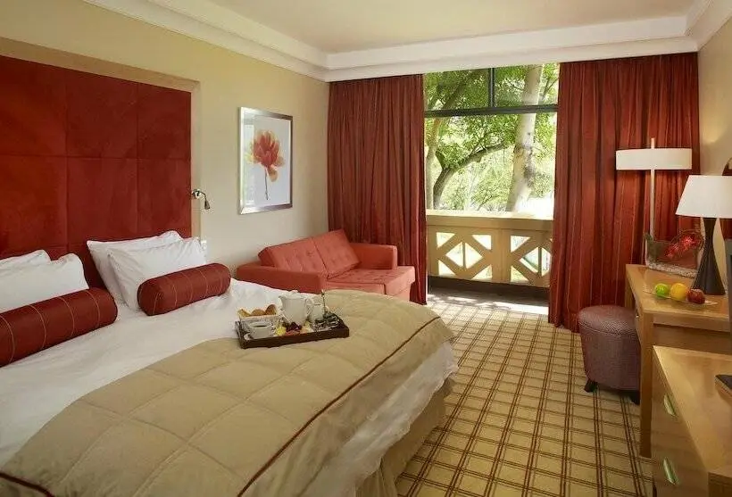 Deluxe-perhehuone, Sun City Hotel And Casino