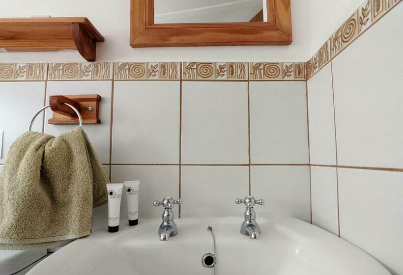 חדר סטנדרט לשלושה, Wyndford Holiday Farm