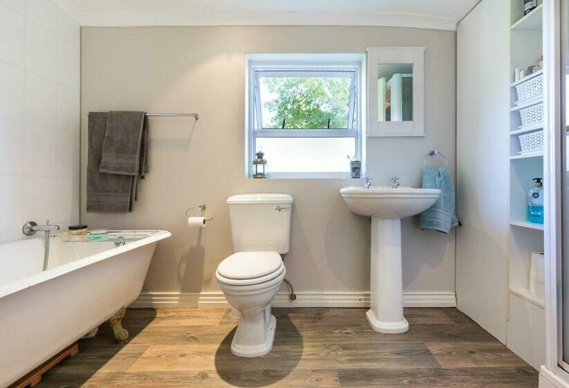 패밀리 스위트, Rustic Manor Guest House