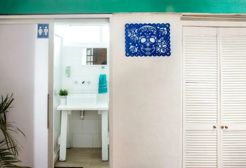 浴室共有シングルベーシックルーム, Casa índigo Cdmx