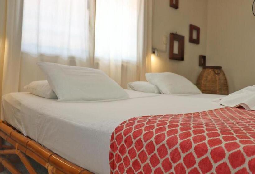 バスルーム共有のトリプルスタンダード, Hostal & Suites Pata De Perro