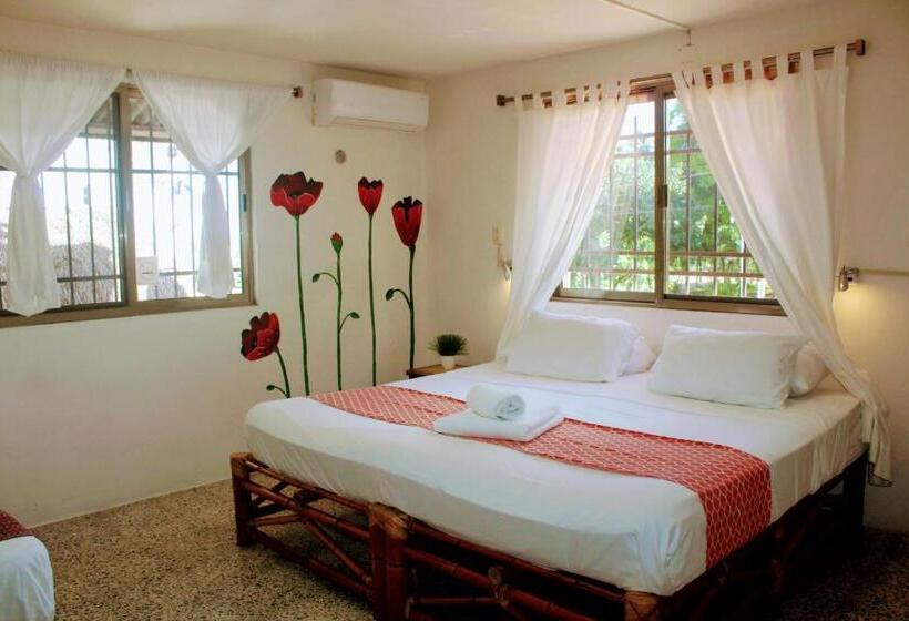 Háromágyas Standard Szoba Megosztott Fürdővel, Hostal & Suites Pata De Perro