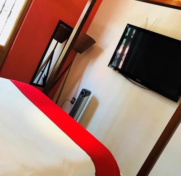 Люкс с Балконом, Azul Cielo Hostel