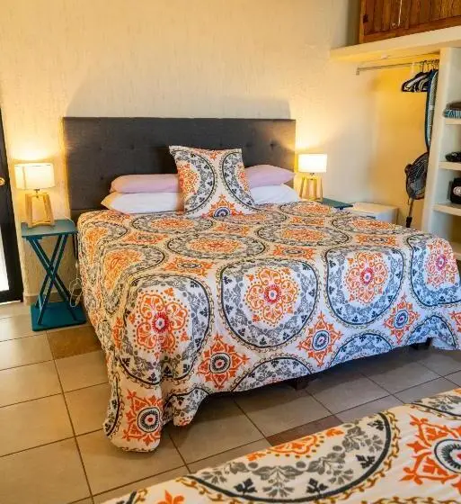 スイート, Casa Kootenay Waterfront Bnb