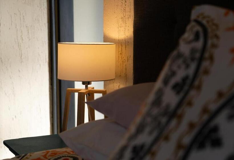 스위트, Casa Kootenay Waterfront Bnb