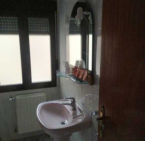 חדר משפחתי, Hostal Arribes Del Duero