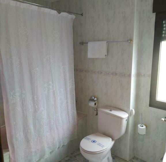 חדר משפחתי, Hostal Arribes Del Duero