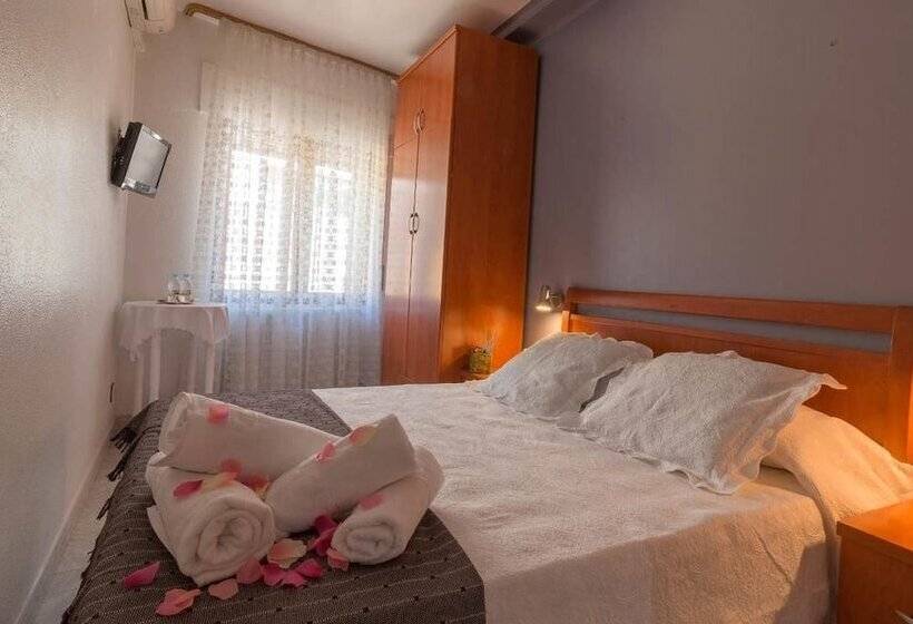 Номер Стандарт, Hostal Arribes Del Duero