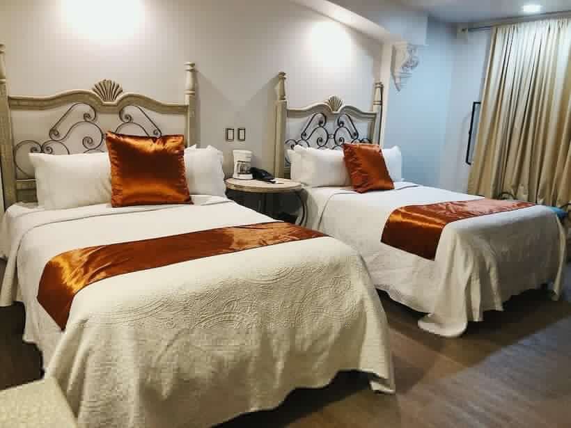 חדר סטנדרט לשלושה, Casa De Los Angeles