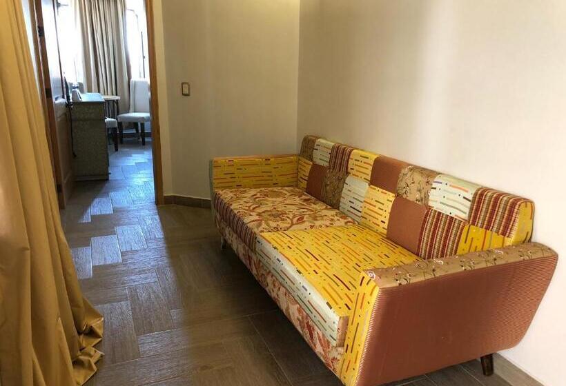 סוויטה, Casa De Los Angeles