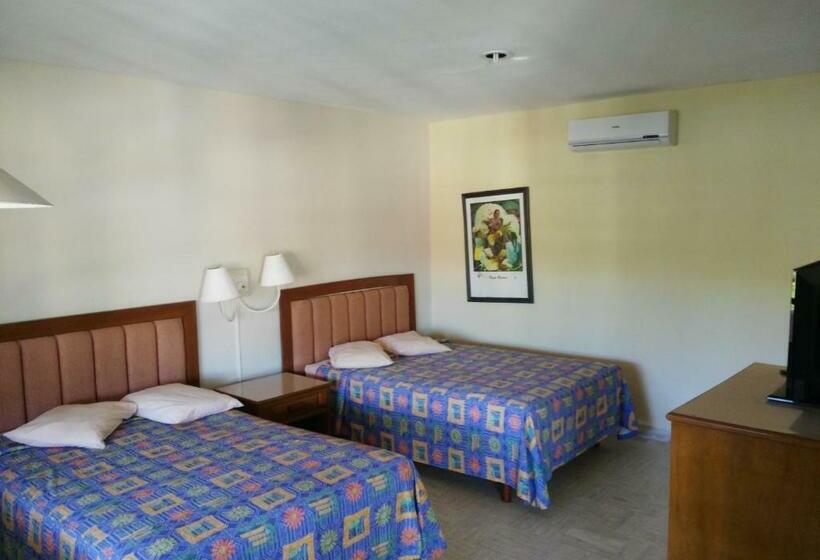 غرفه قياسيه سريرين مزدوجين, Debliz Xpujil