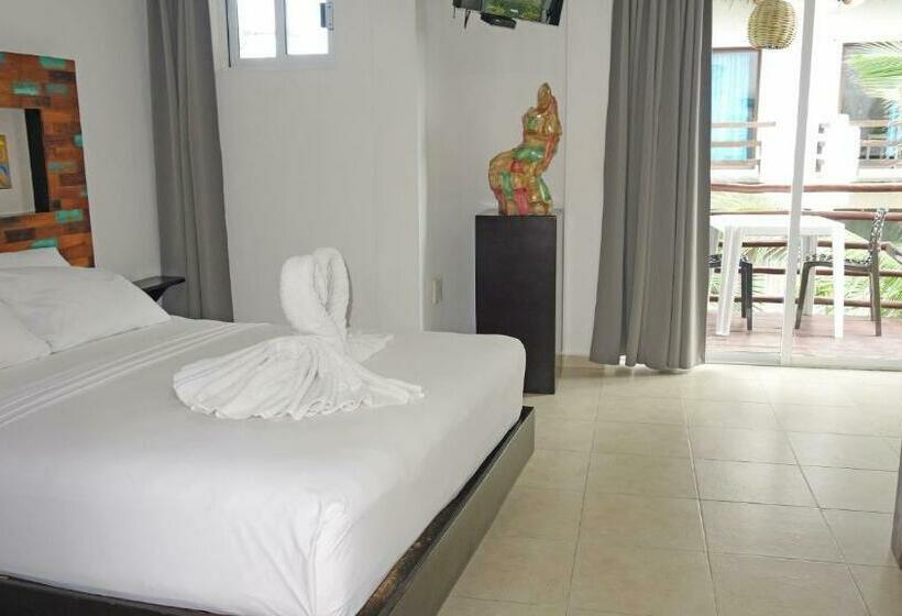 Номер Стандарт с Террасой, El Fuerte Beach Apartments