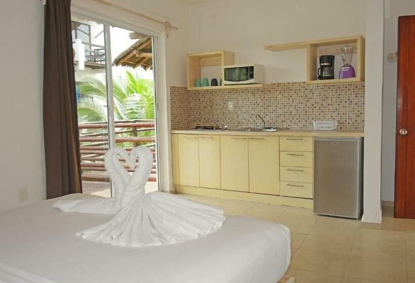 Номер Стандарт с Террасой, El Fuerte Beach Apartments