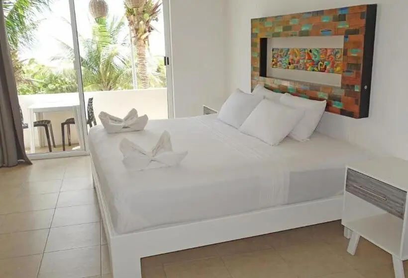 オーシャンビュースーペリアールーム, El Fuerte Beach Apartments