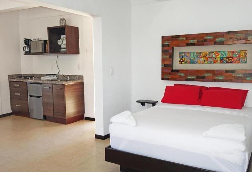 Семейный Номер Боковой Вид на Море, El Fuerte Beach Apartments