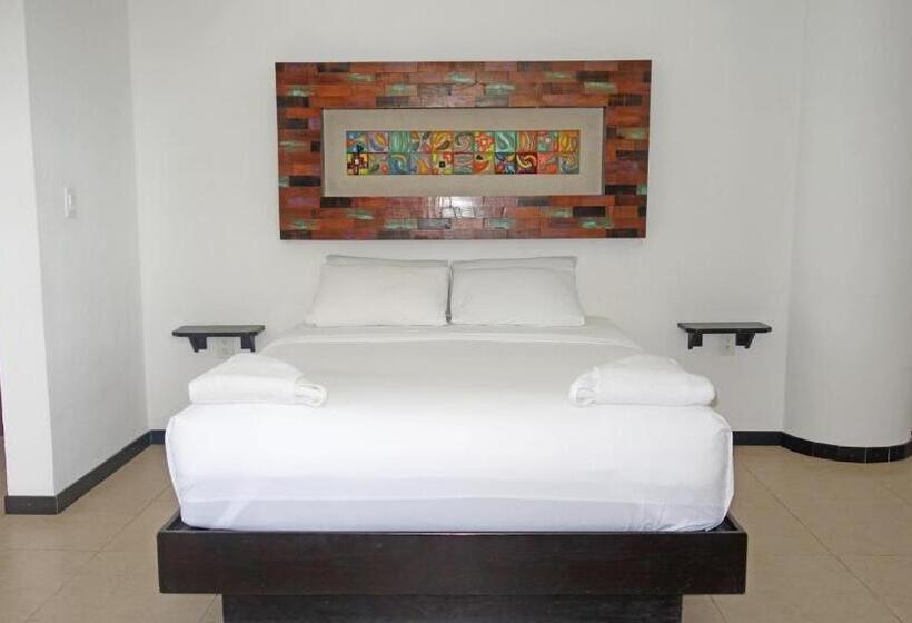 Семейный Номер Боковой Вид на Море, El Fuerte Beach Apartments